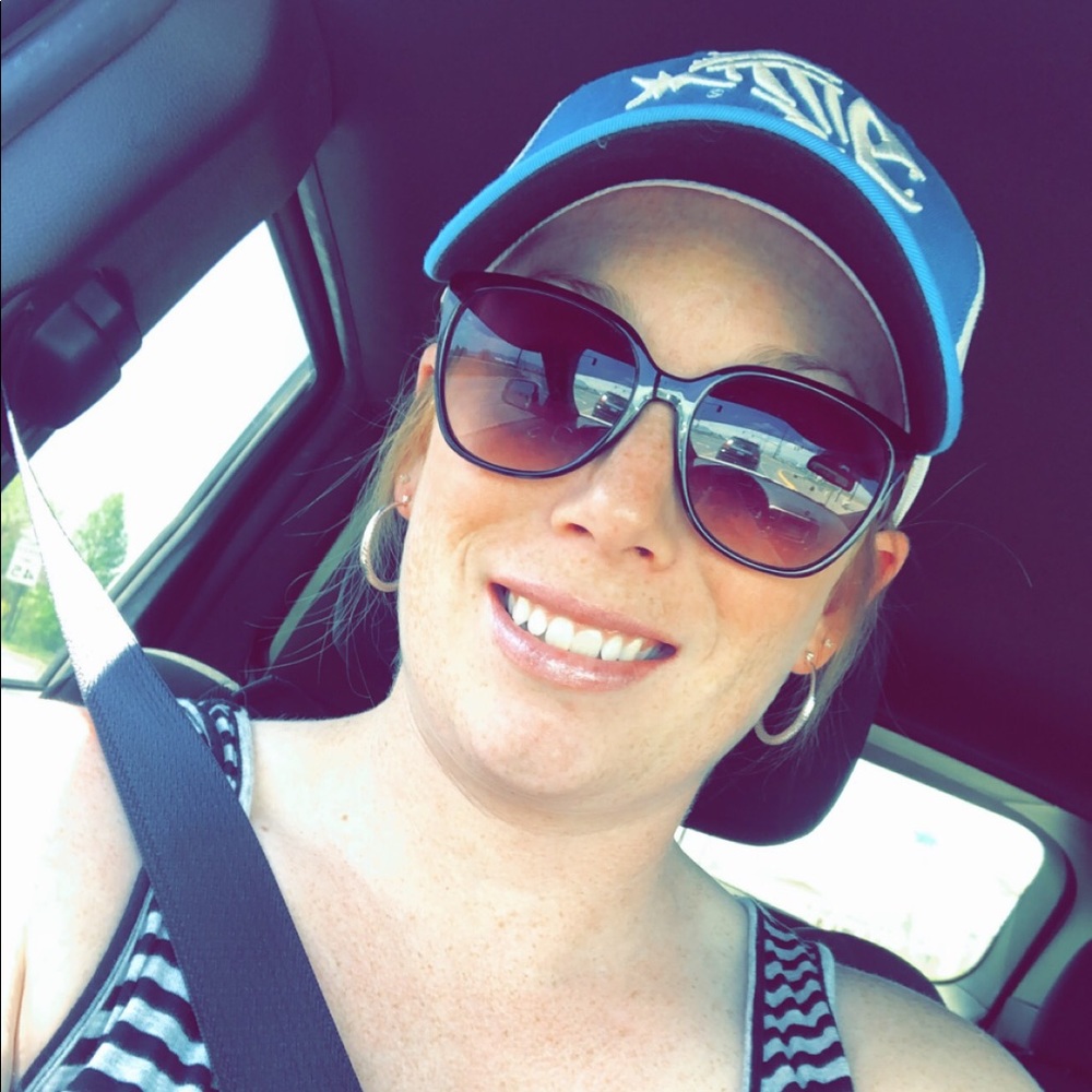 Meet your Posher, Emily